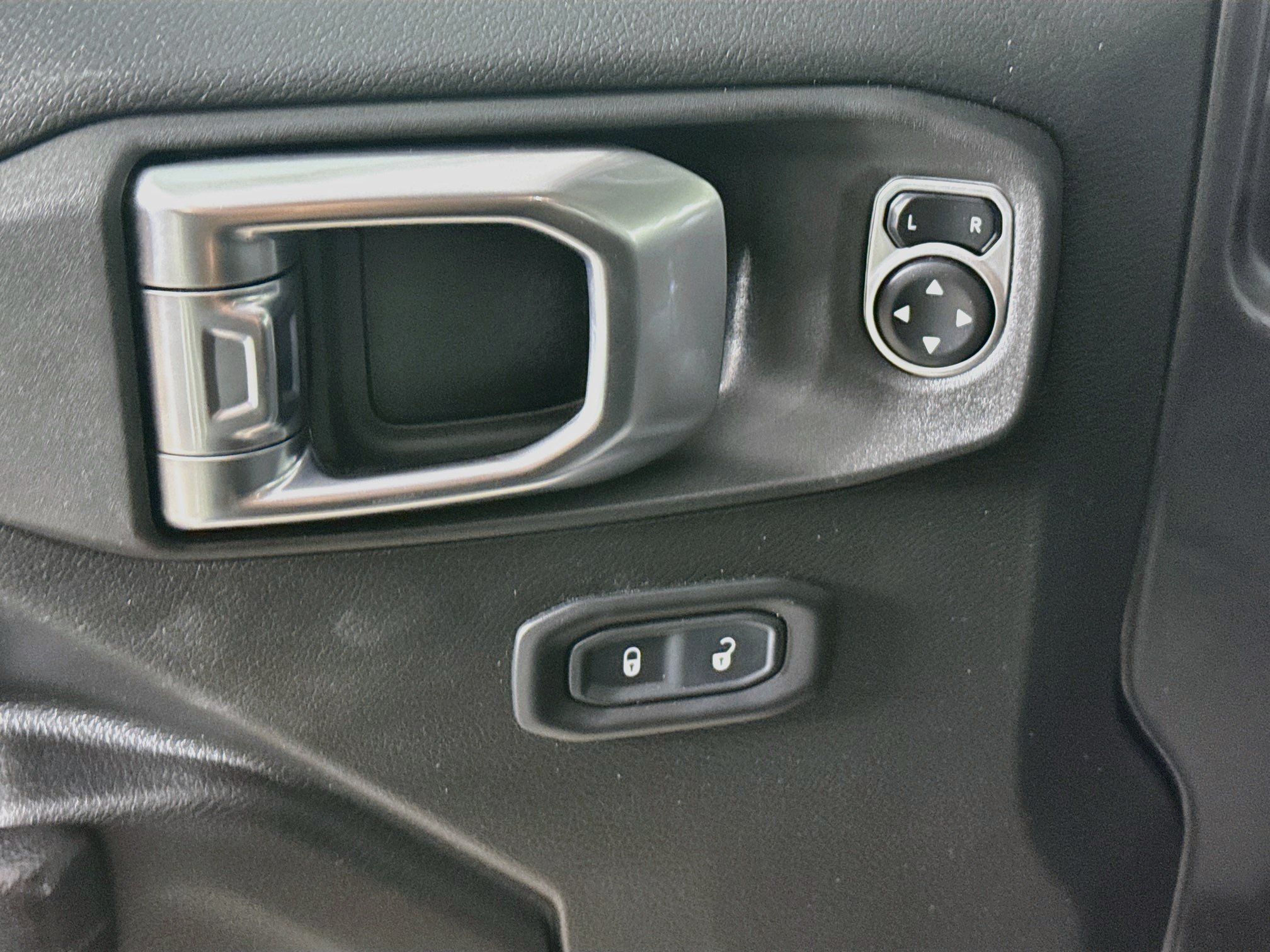 Used 2023 Jeep Gladiator Sport AWD/4WD image 20