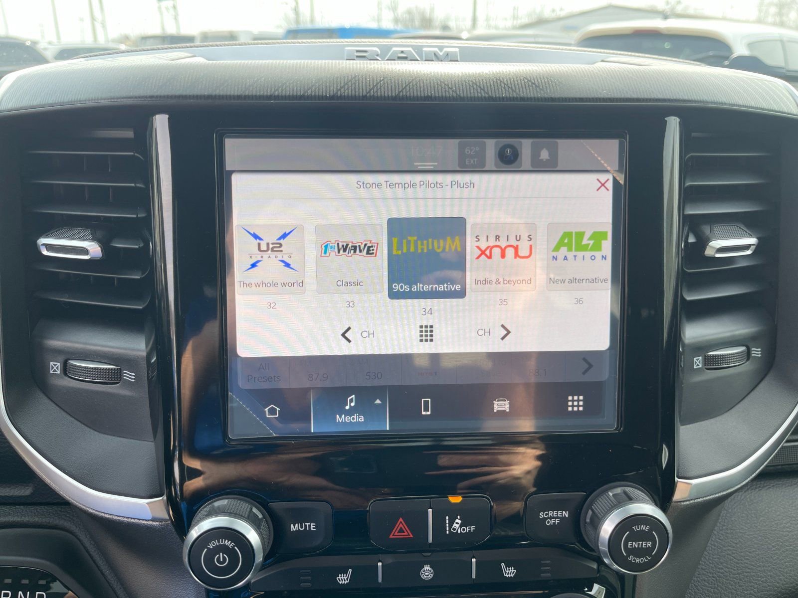 New 2025 RAM 1500 Big Horn AWD/4WD image 19