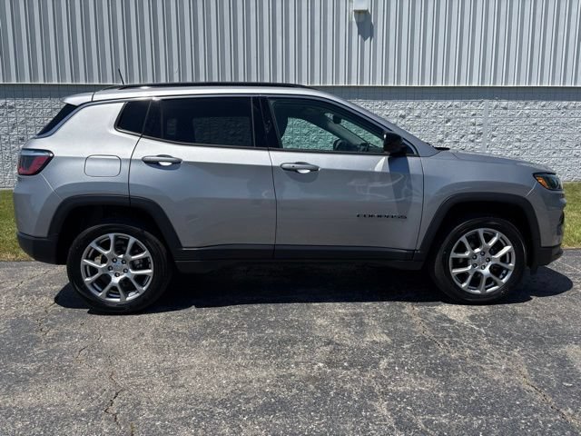 Used 2022 Jeep Compass Latitude AWD/4WD image 18