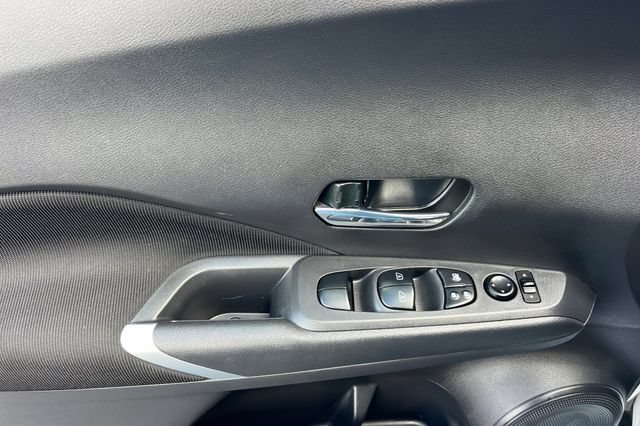 Used 2024 Nissan Kicks SV FWD image 11