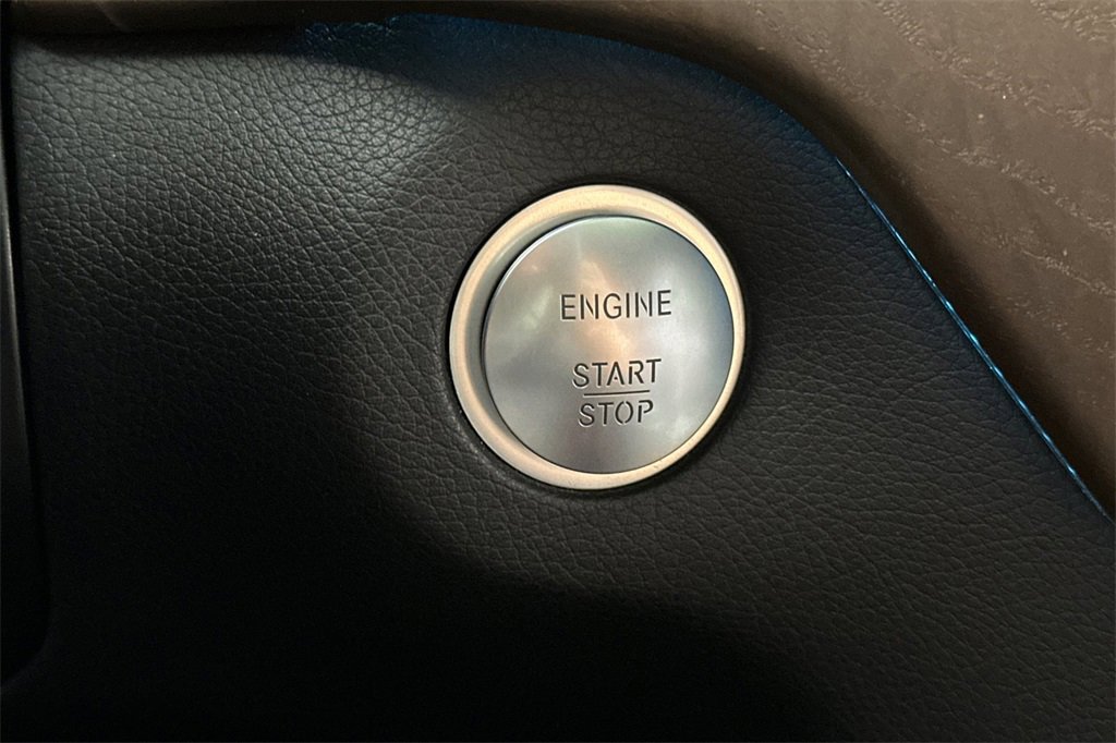 Used 2018 Mercedes-Benz GLS 550 4MATIC image 26