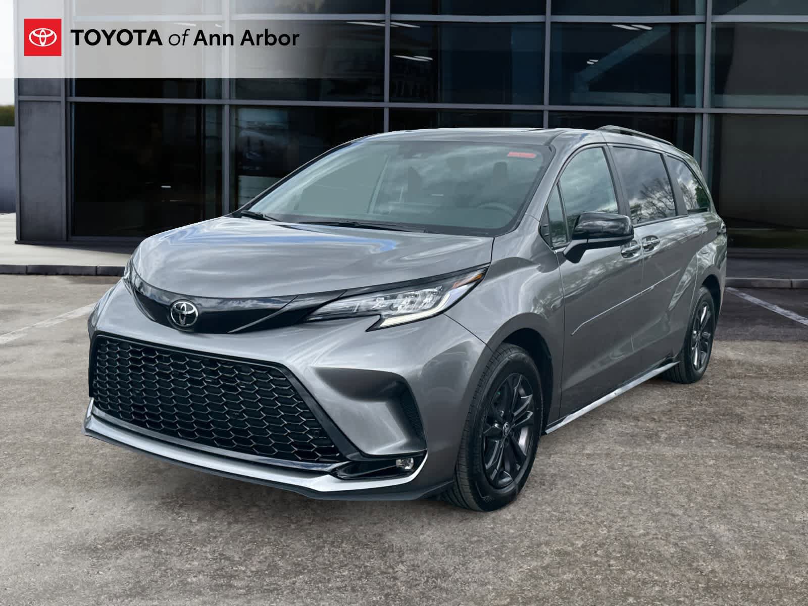 Used 2026 Toyota Sienna XSE AWD/4WD image 9