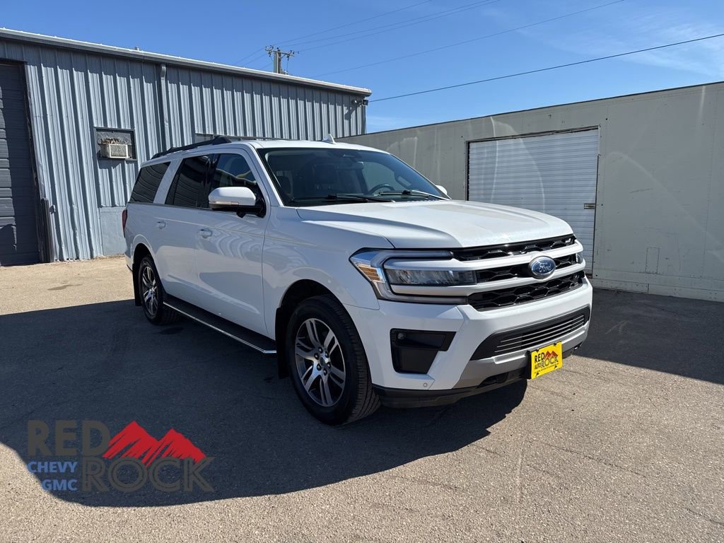 Used 2023 Ford Expedition Max XLT AWD/4WD image 3
