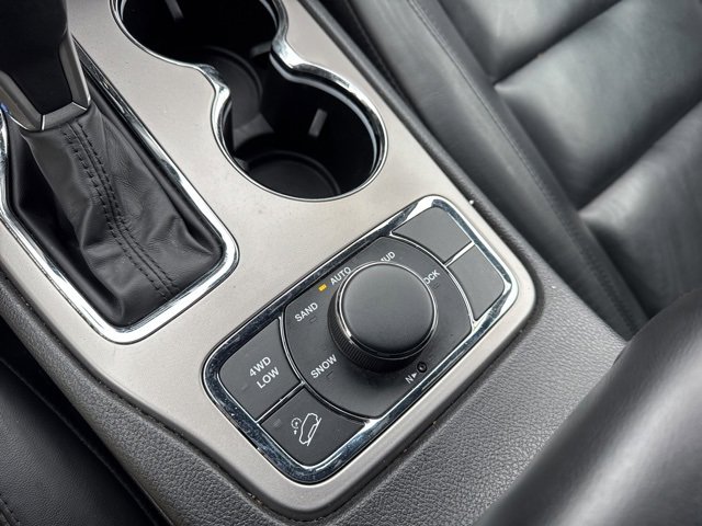 Used 2021 Jeep Grand Cherokee Limited image 13