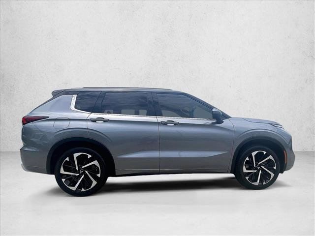 Used 2024 Mitsubishi Outlander SEL FWD image 5