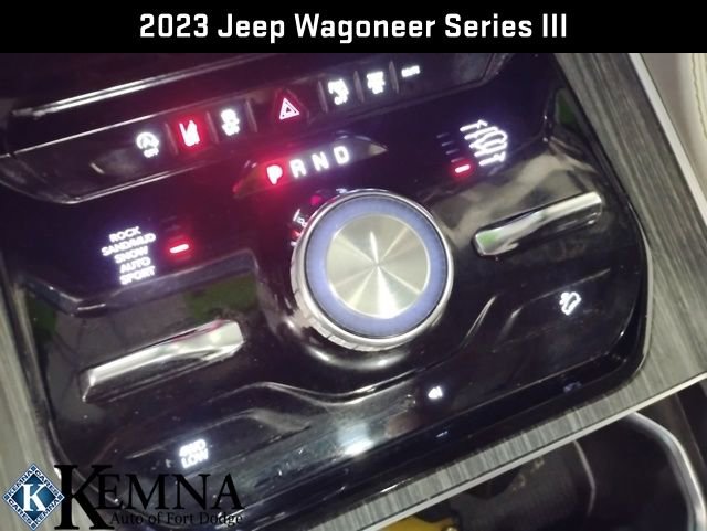 Used 2023 Jeep Wagoneer Series III w/ Premium Group I image 25