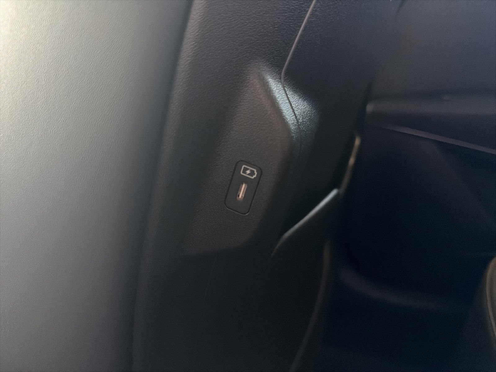 New 2026 Kia Niro EX FWD image 12