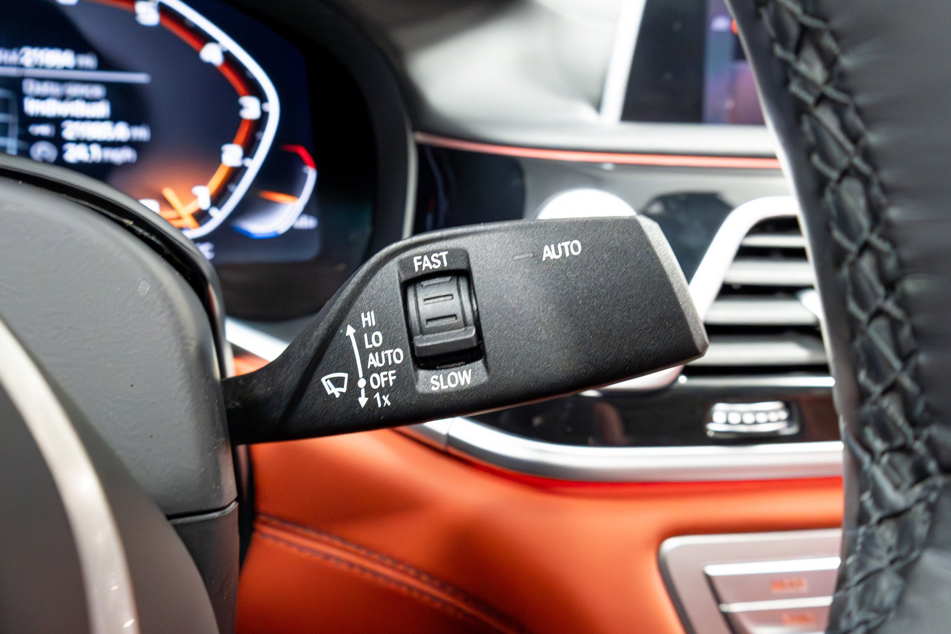 Used 2022 BMW M760i xDrive image 73