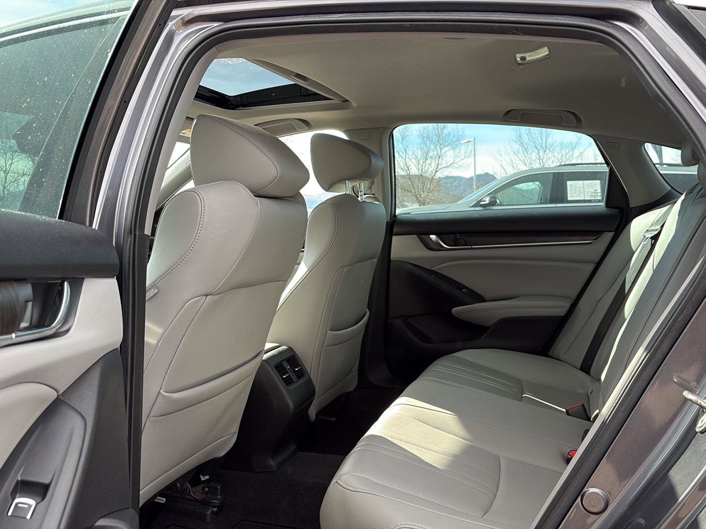 Used 2019 Honda Accord EX-L image 14