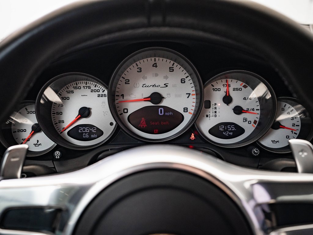 Used 2011 Porsche 911 Turbo S image 40