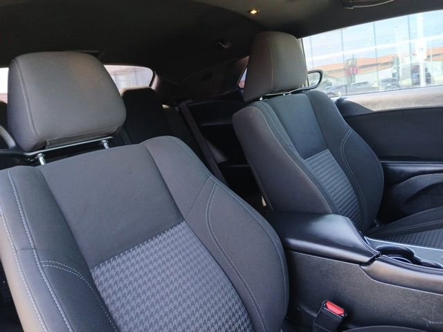 Used 2020 Dodge Challenger SXT image 12