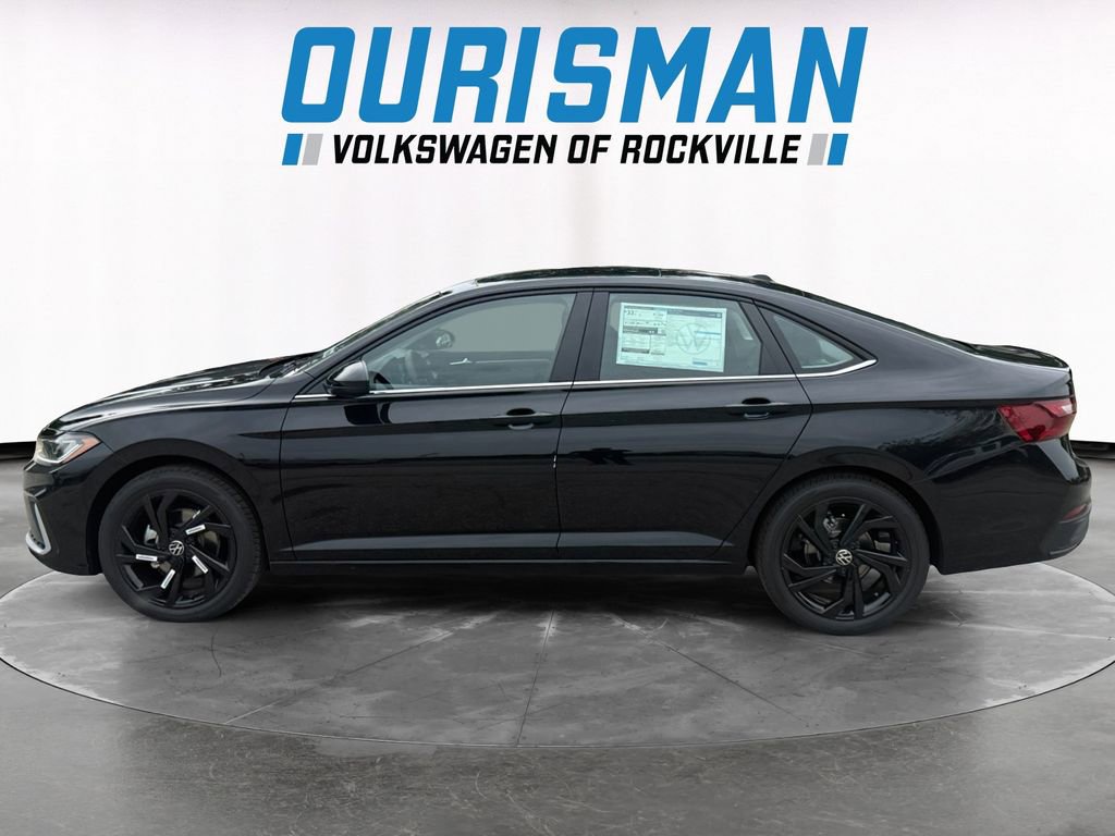 New 2026 Volkswagen Jetta SE image 3