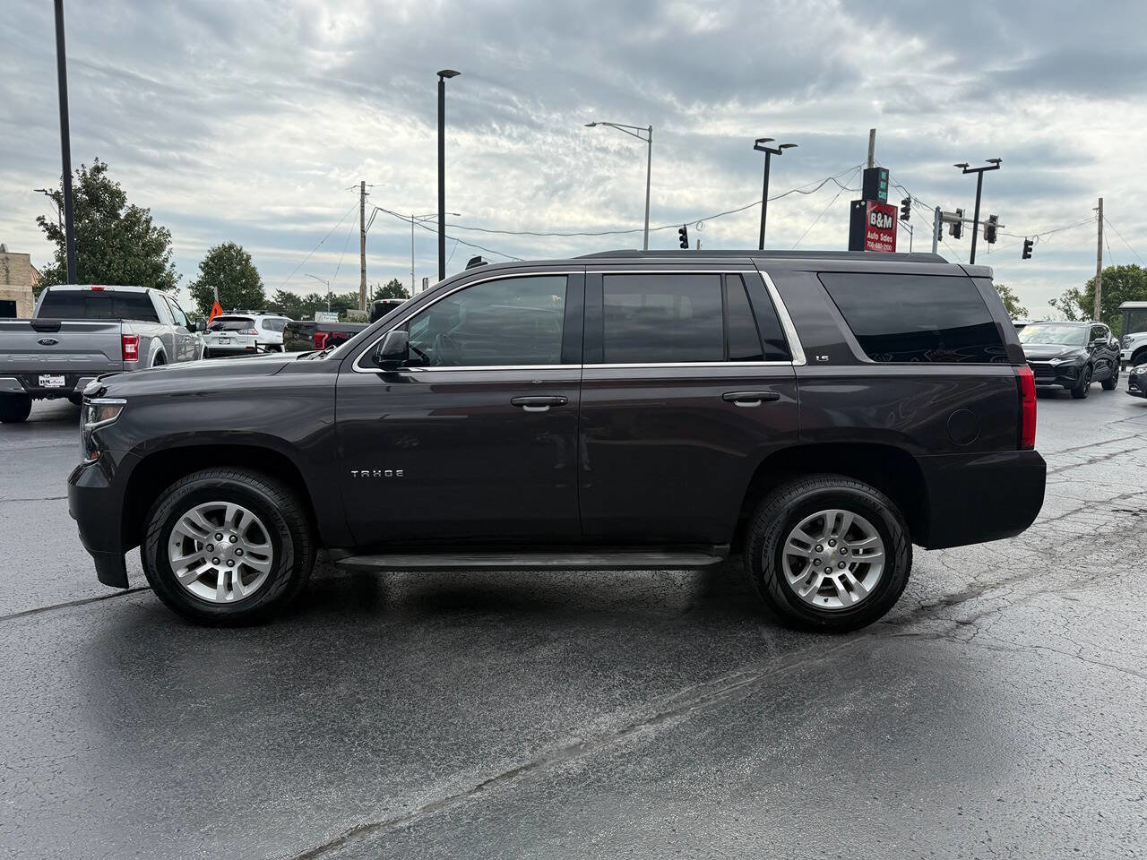 Used 2015 Chevrolet Tahoe LS image 4