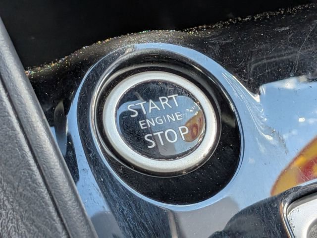 Used 2020 Nissan Versa S FWD image 15
