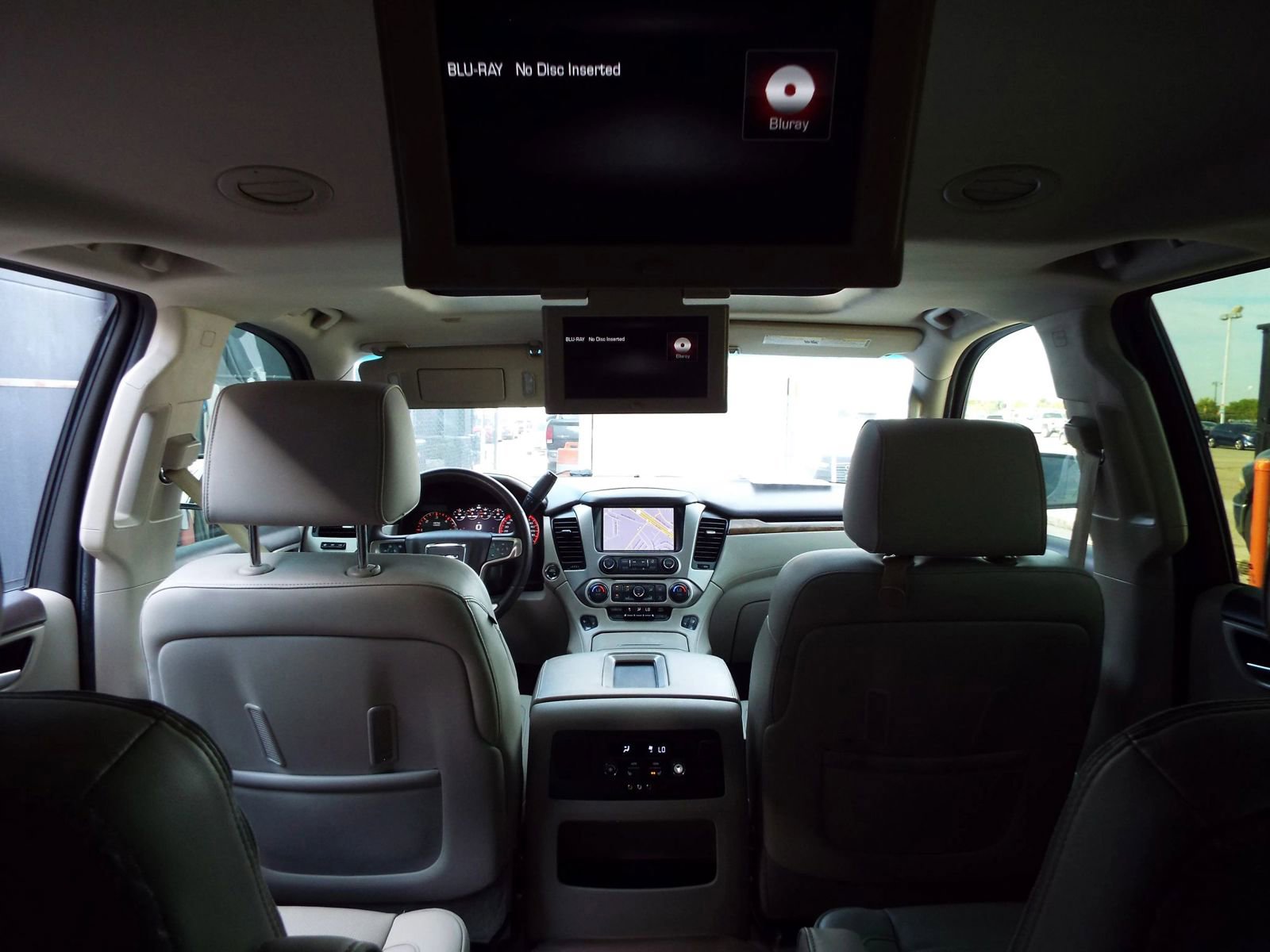 Used 2015 GMC Yukon XL Denali w/ Touring Package RWD image 35