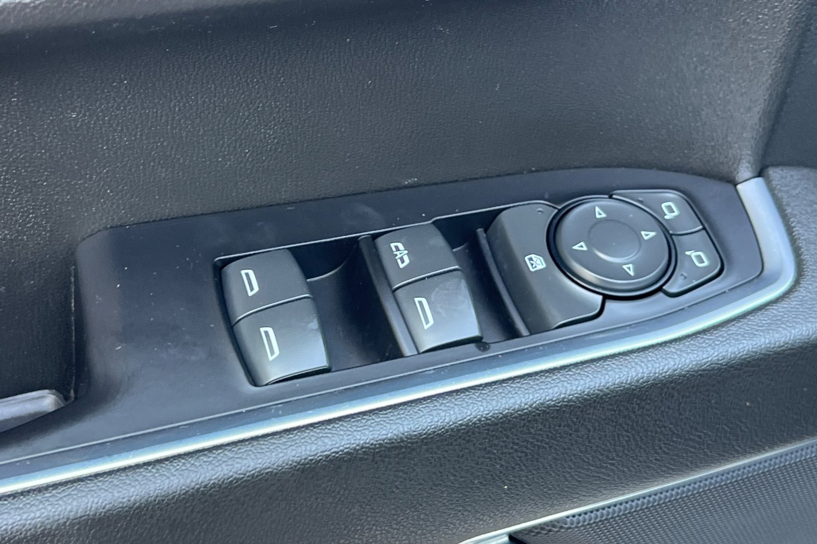 Used 2022 GMC Sierra 1500 Elevation RWD image 14