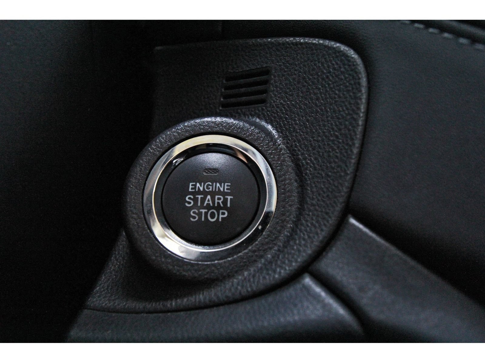 Used 2024 Subaru Outback Touring AWD/4WD image 19