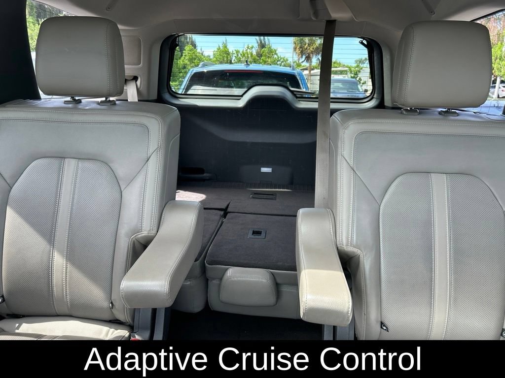 Used 2019 Ford Expedition Limited w/ Special Edition Package RWD image 13