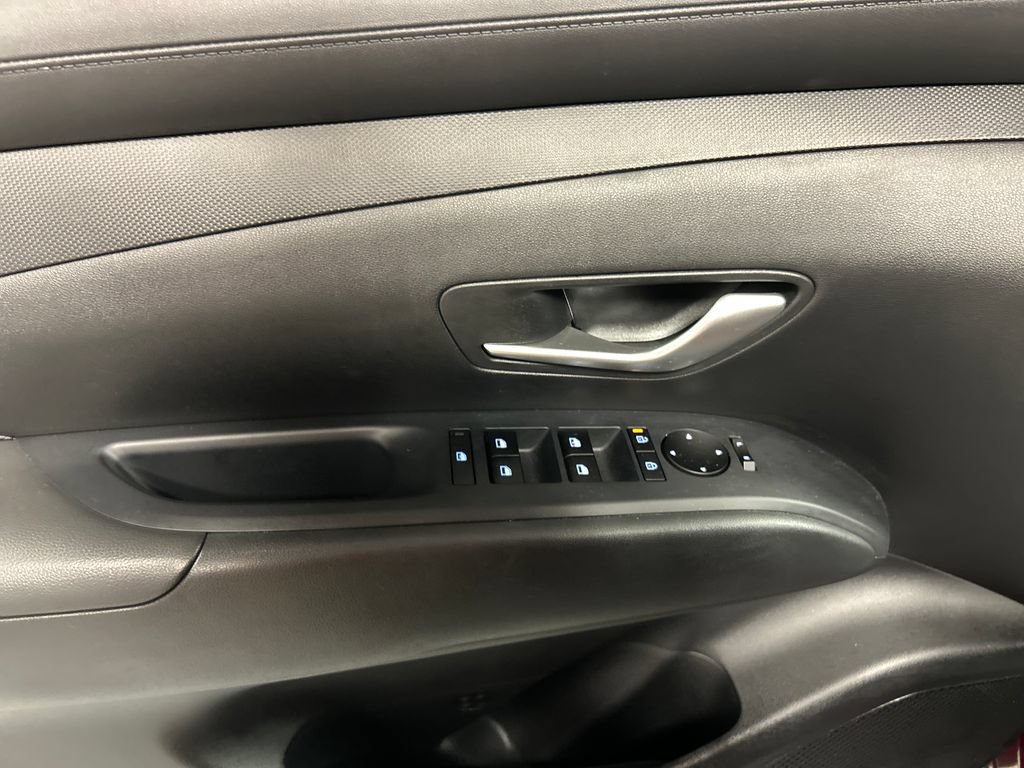 New 2025 Hyundai Tucson SE AWD/4WD image 12