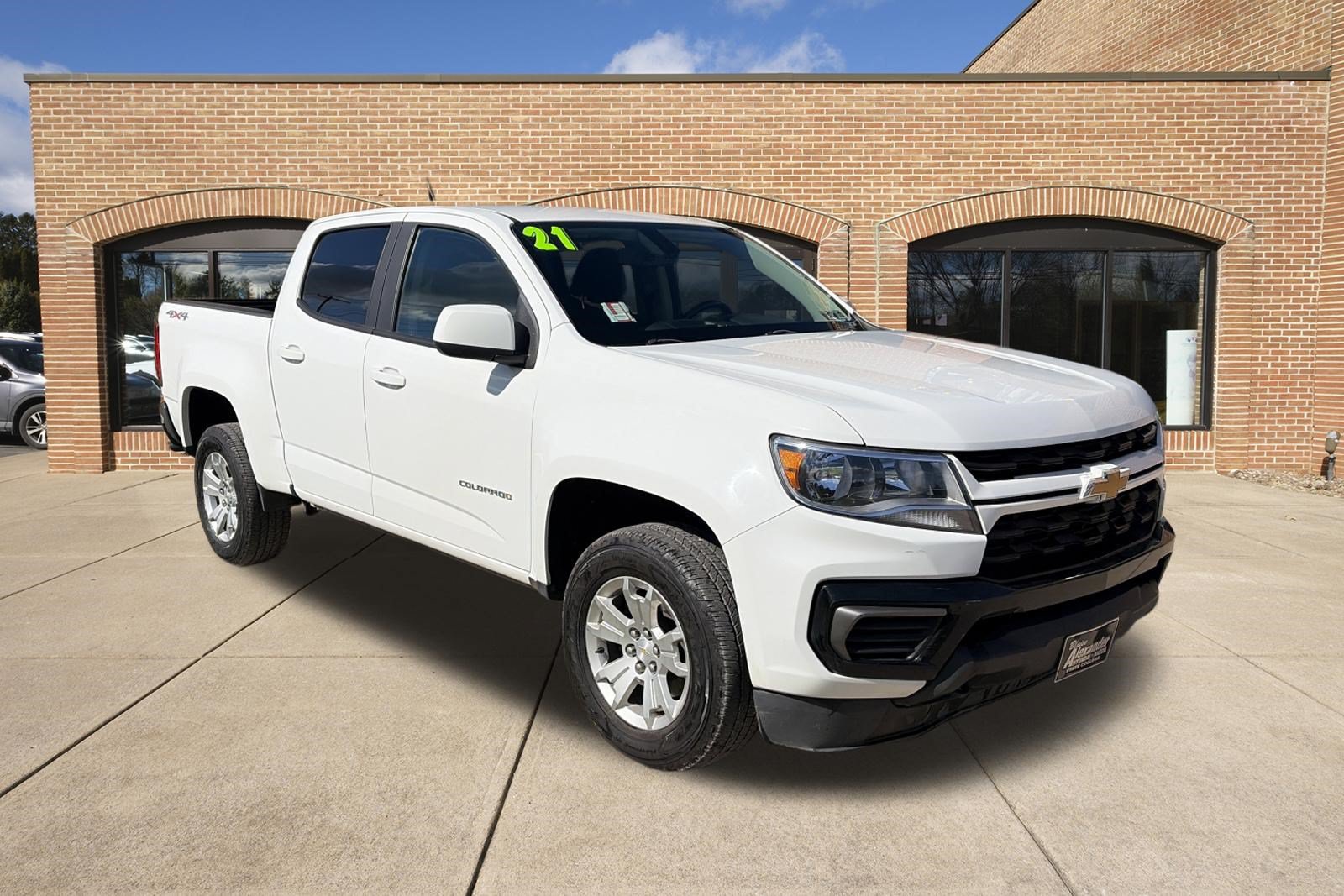 Used 2021 Chevrolet Colorado LT AWD/4WD image 1