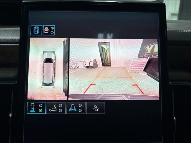 Used 2025 GMC Yukon XL Denali Ultimate image 13