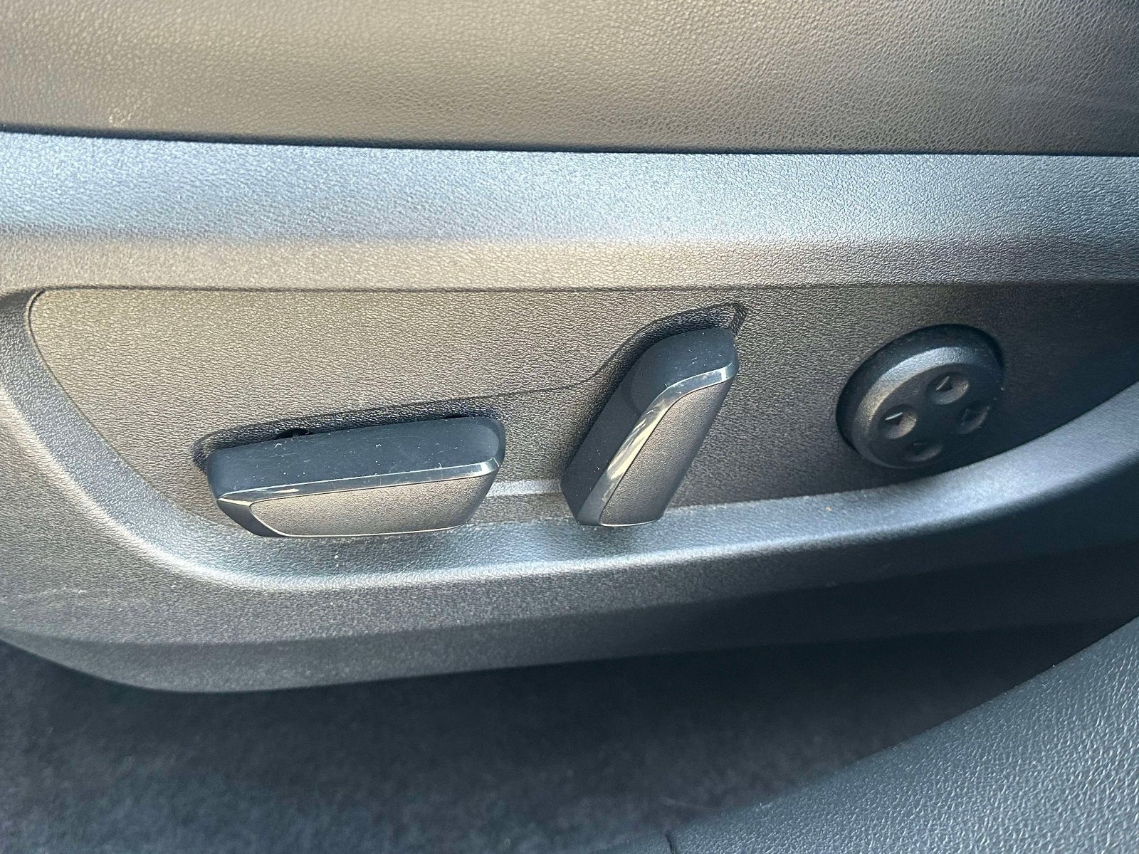 Used 2024 INFINITI QX50 Luxe image 23