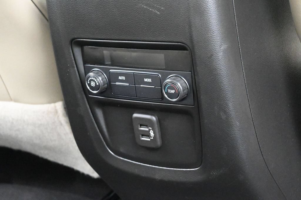 Used 2020 Buick Enclave Essence FWD image 39