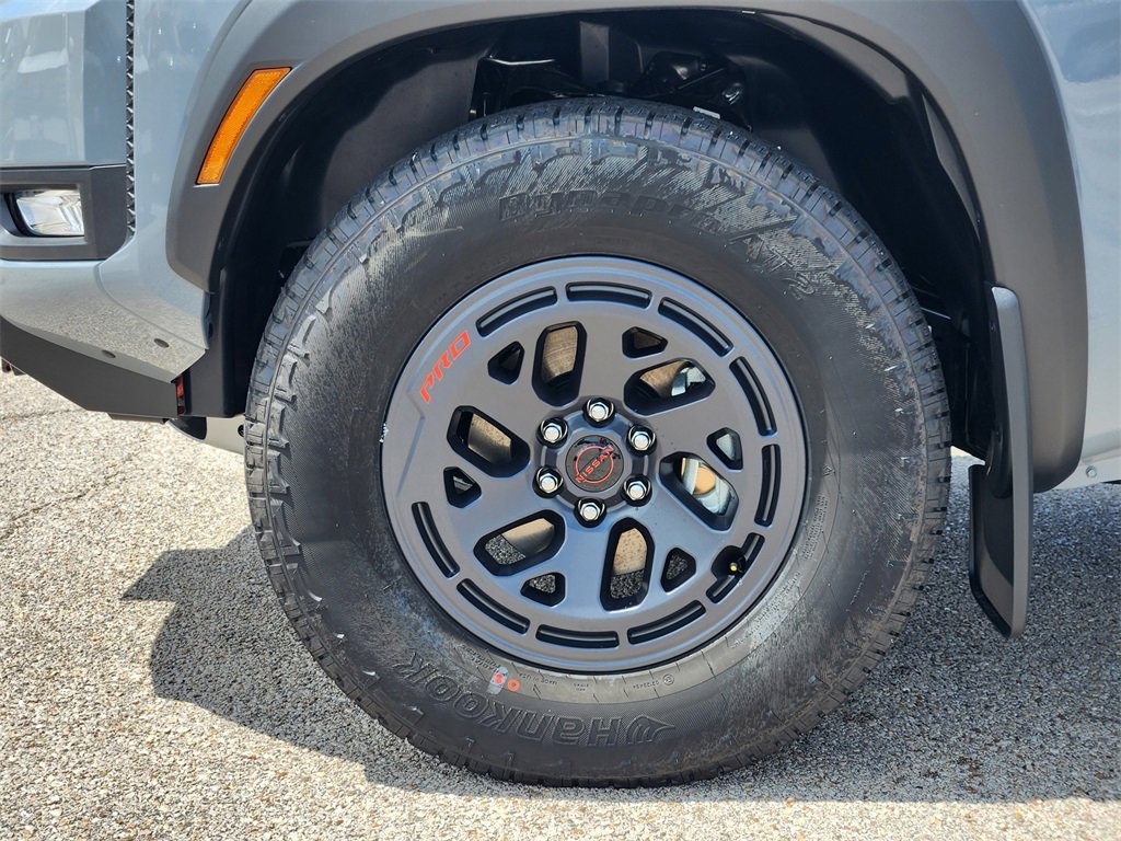 New 2025 Nissan Frontier PRO-4X w/ Interior Protection Package image 7