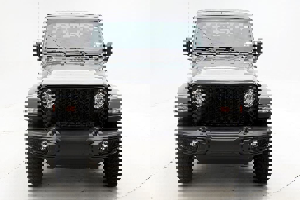 Used 2023 Jeep Gladiator Willys image 5