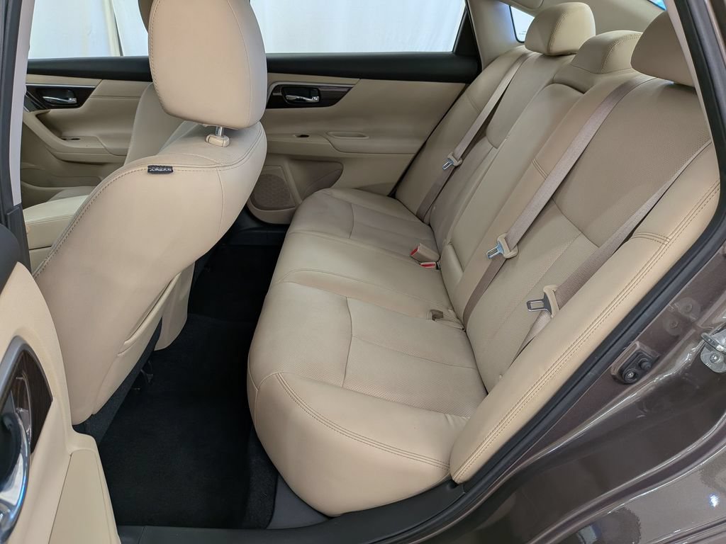 Used 2015 Nissan Altima 2.5 SL w/ Technology Package FWD image 27