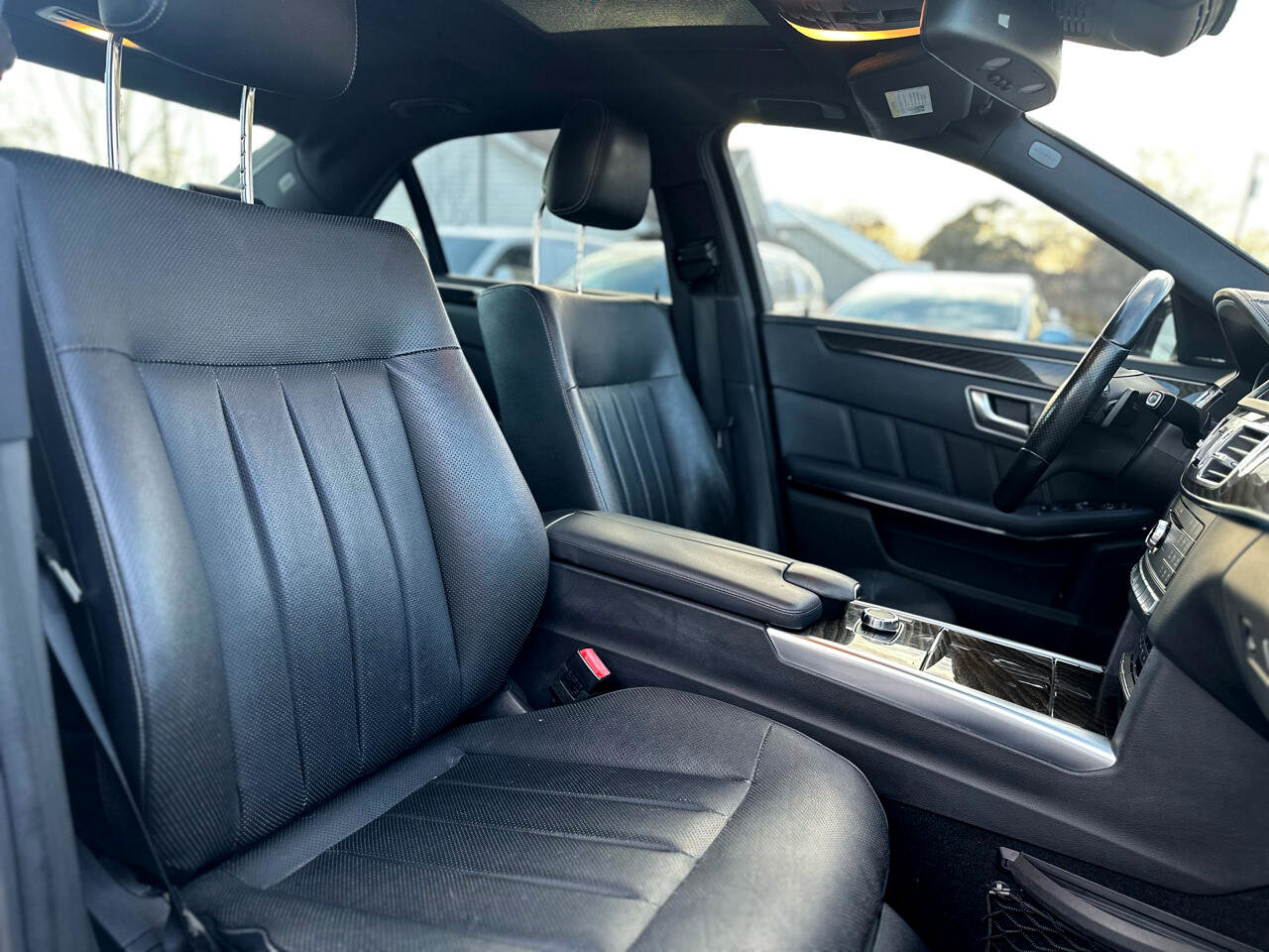 Used 2016 Mercedes-Benz E 400 Sedan image 14