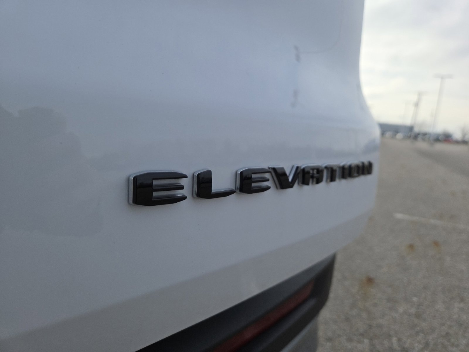 Used 2025 GMC Acadia Elevation image 11