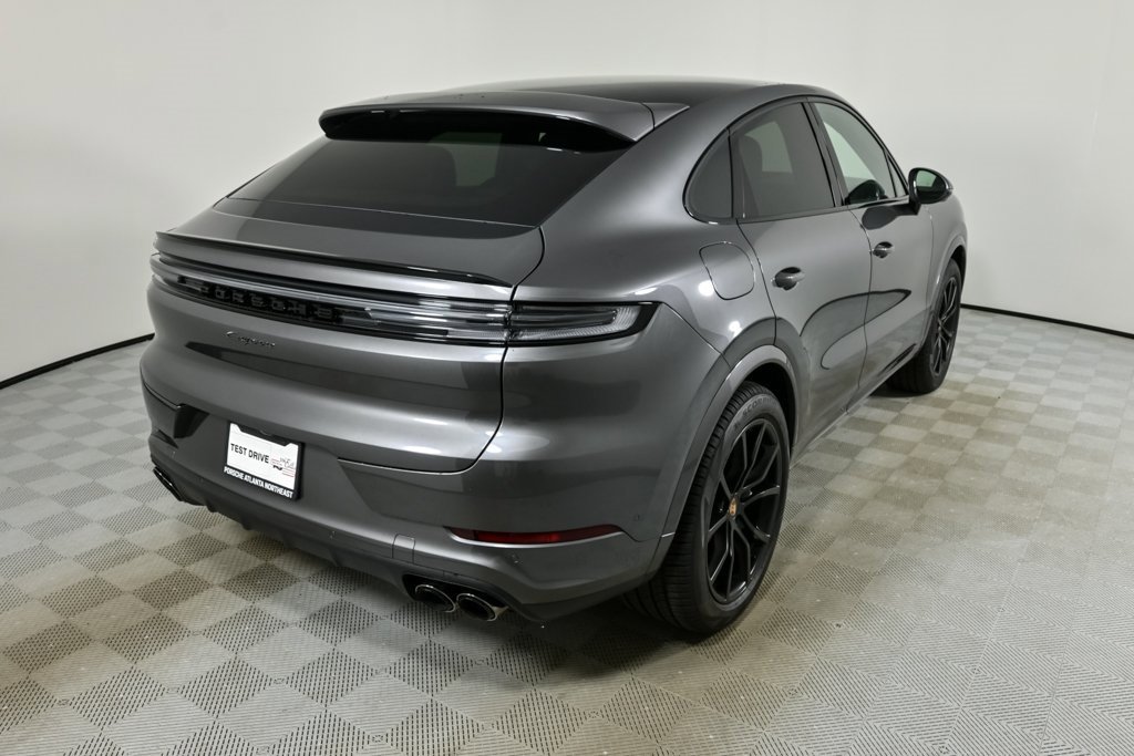 New 2025 Porsche Cayenne Coupe image 29