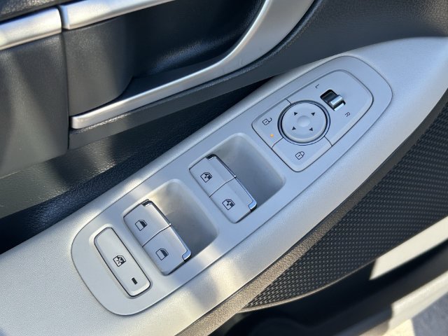 Used 2025 Hyundai Sonata SEL FWD image 23
