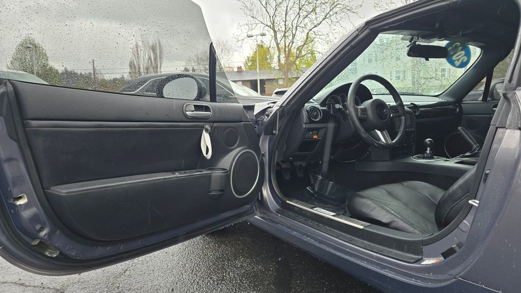 Used 2007 MAZDA MX-5 Miata Grand Touring w/ Premium Pkg image 18