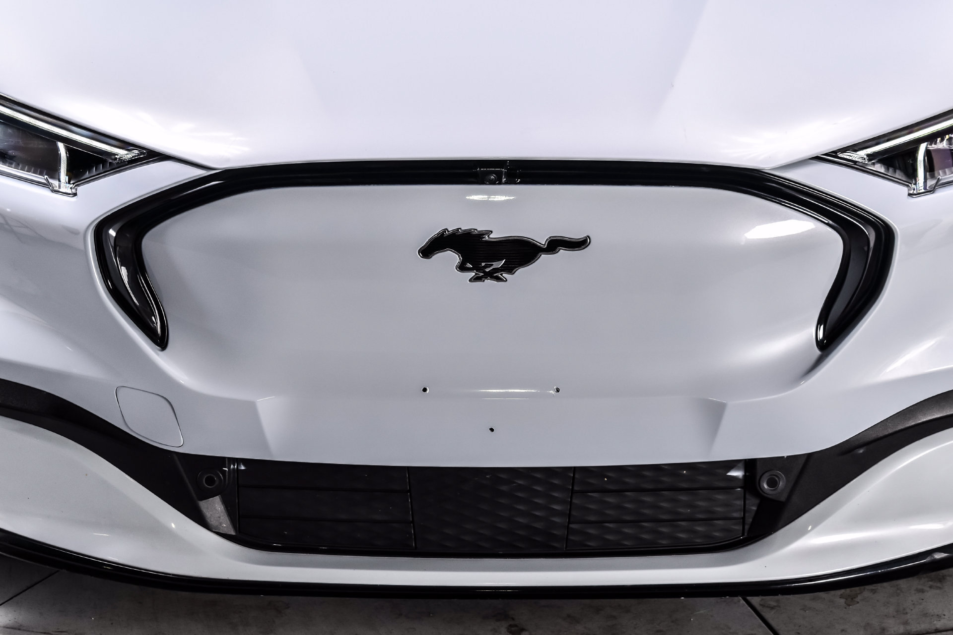 Used 2023 Ford Mustang Mach-E Premium AWD/4WD image 4