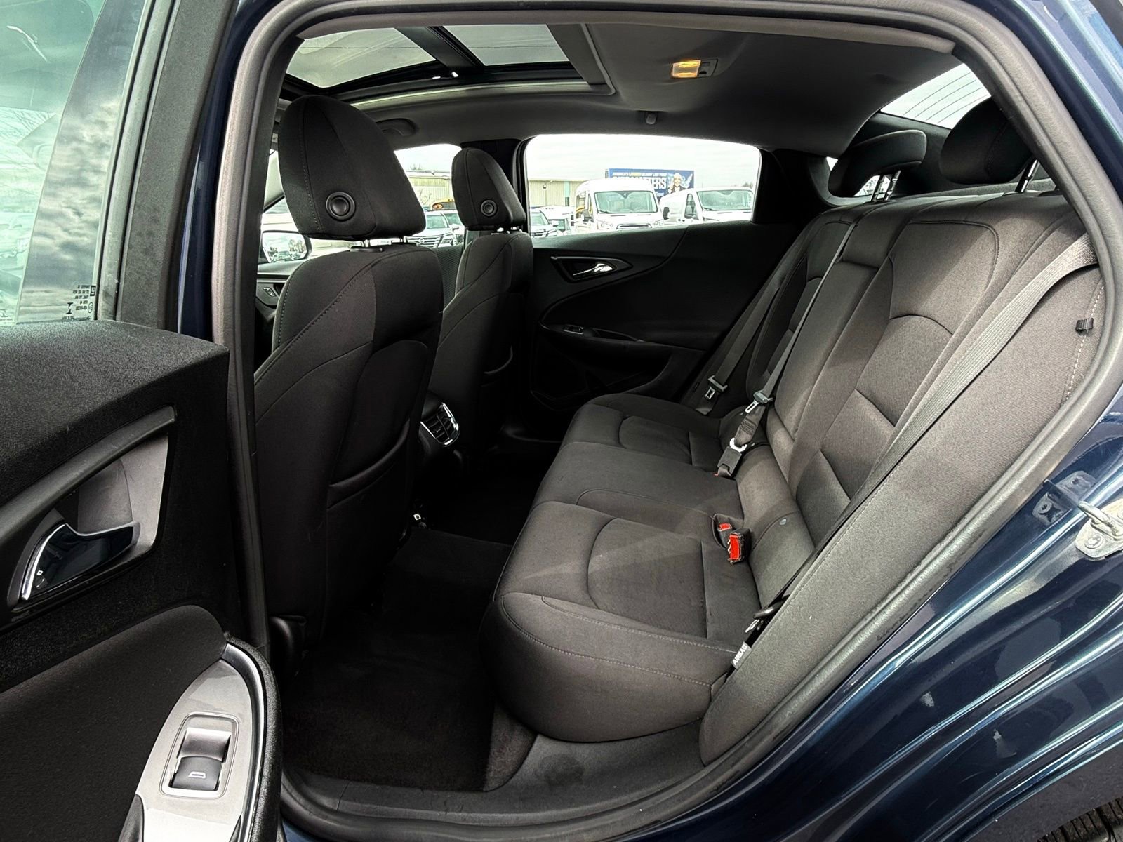 Used 2021 Chevrolet Malibu LT image 17