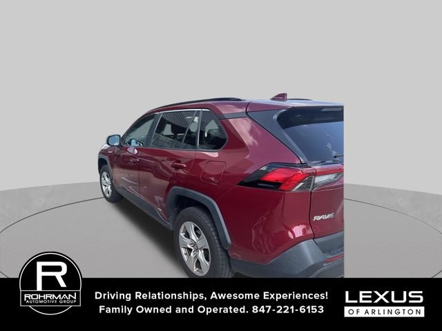 Used 2019 Toyota RAV4 LE w/ Carpet Mat Package AWD/4WD image 4