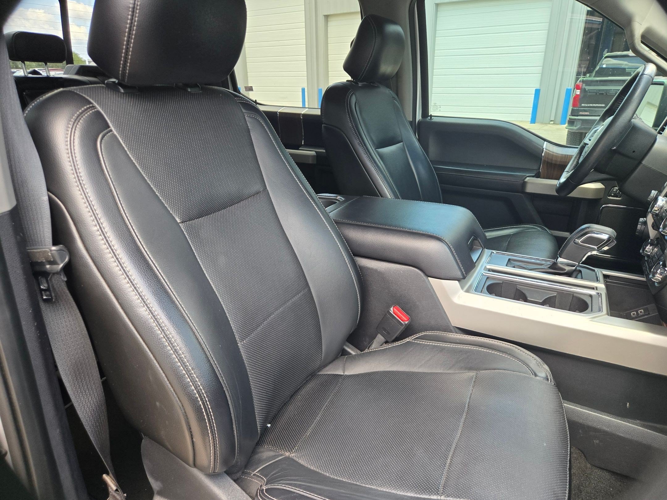 Used 2017 Ford F150 Lariat RWD image 23