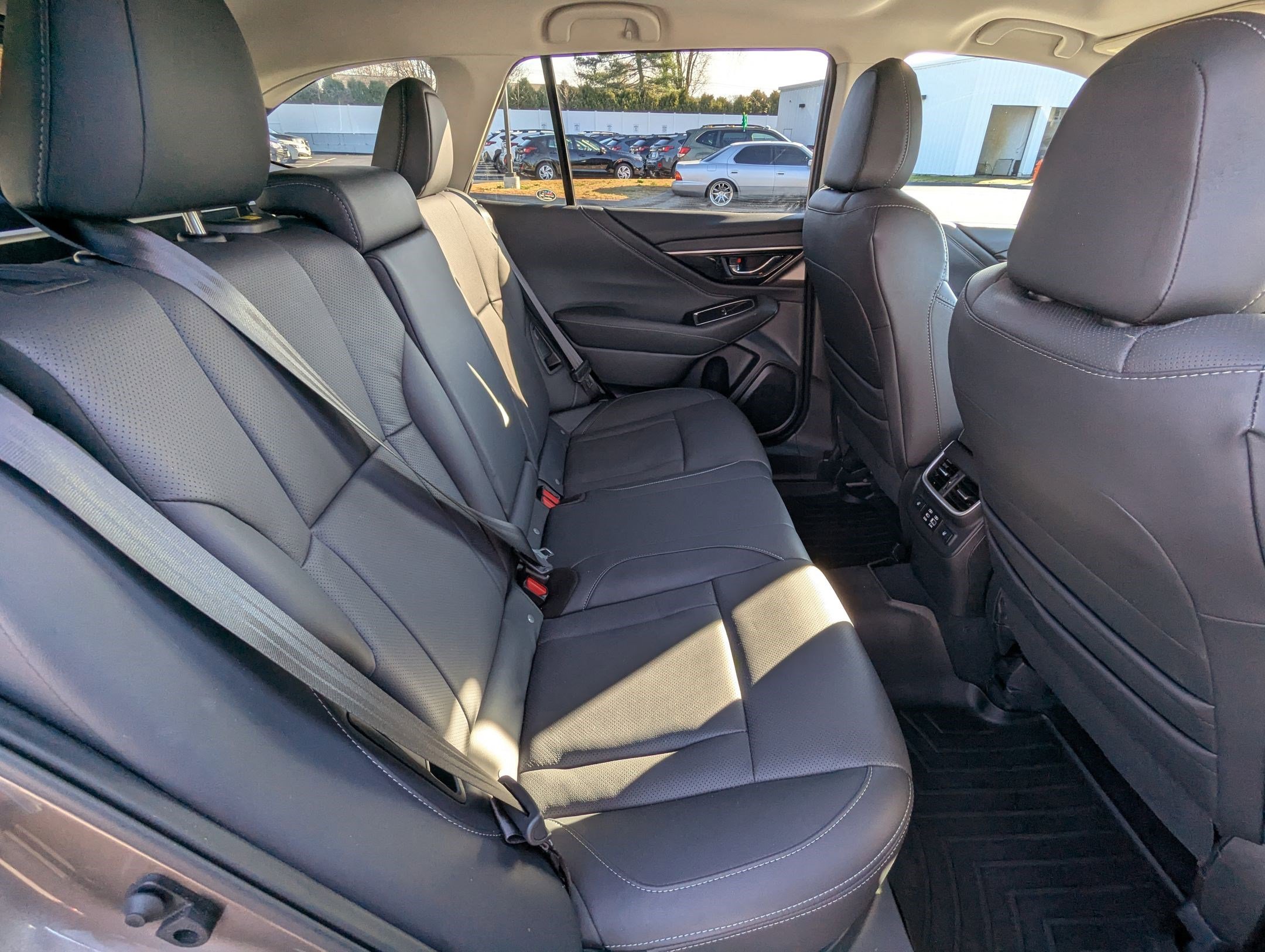 Used 2024 Subaru Outback Limited image 23