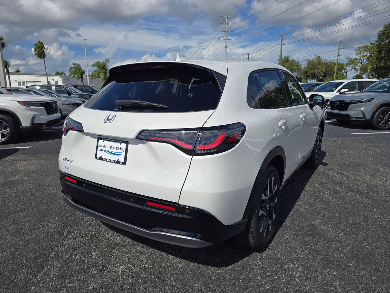 New 2026 Honda HR-V EX-L image 4