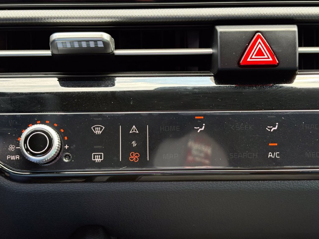New 2026 Kia Sportage LX FWD image 26