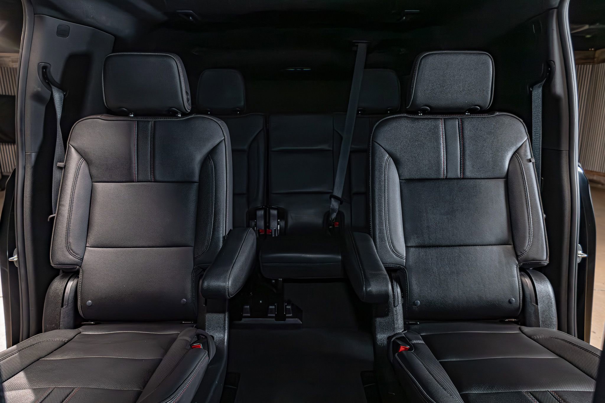 Used 2023 Chevrolet Suburban RST w/ Sport Performance Package image 23