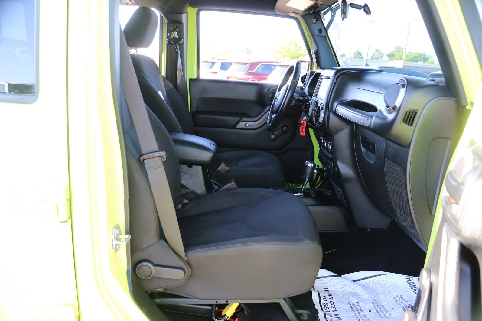Used 2017 Jeep Wrangler Unlimited Sport w/ Connectivity Group image 27