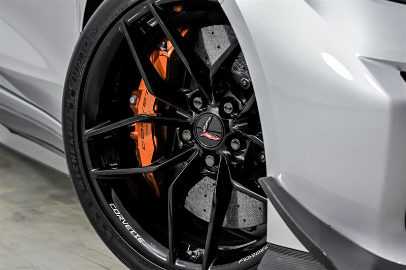 Used 2026 Chevrolet Corvette Z06 RWD image 3