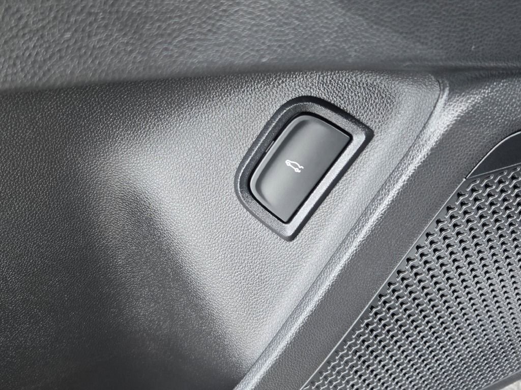 New 2026 Chevrolet Blazer EV LT image 22