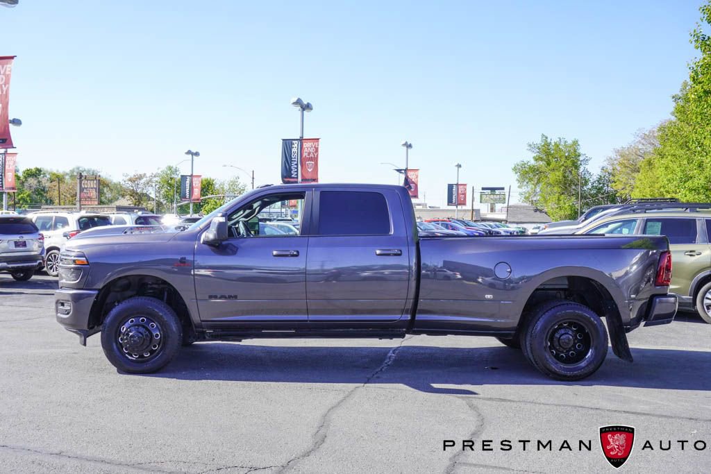 Used 2025 RAM 3500 Laramie AWD/4WD image 28