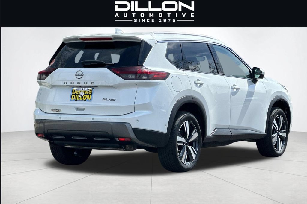 Used 2026 Nissan Rogue SL AWD/4WD image 4