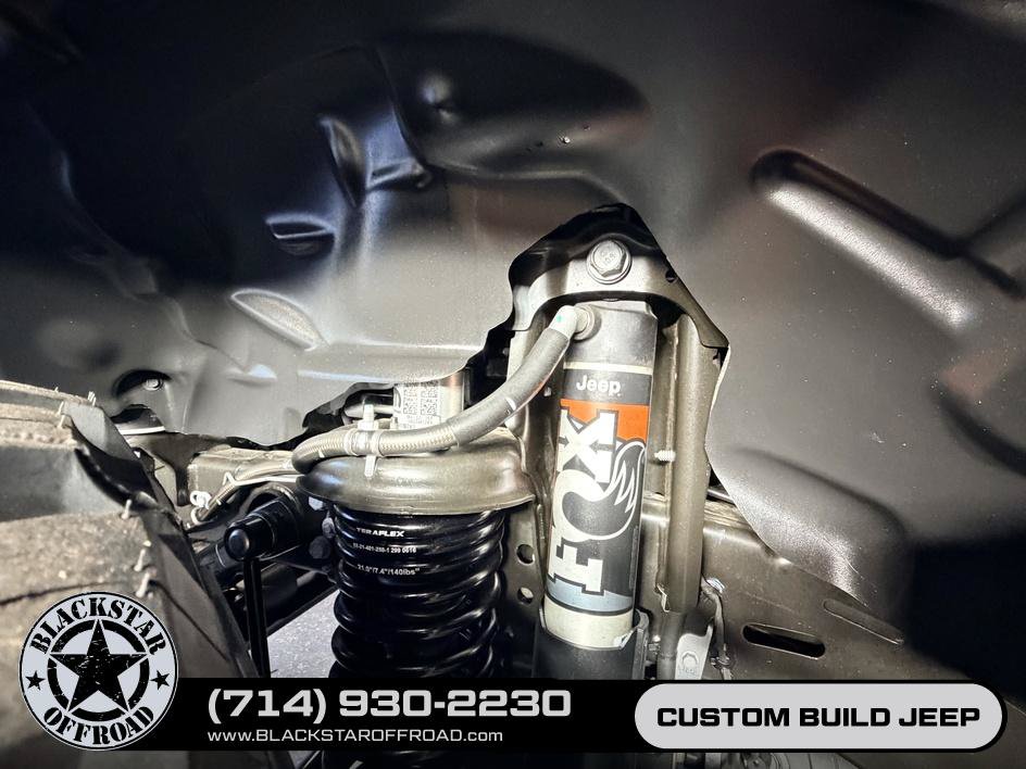 Used 2025 Jeep Gladiator Mojave AWD/4WD image 27