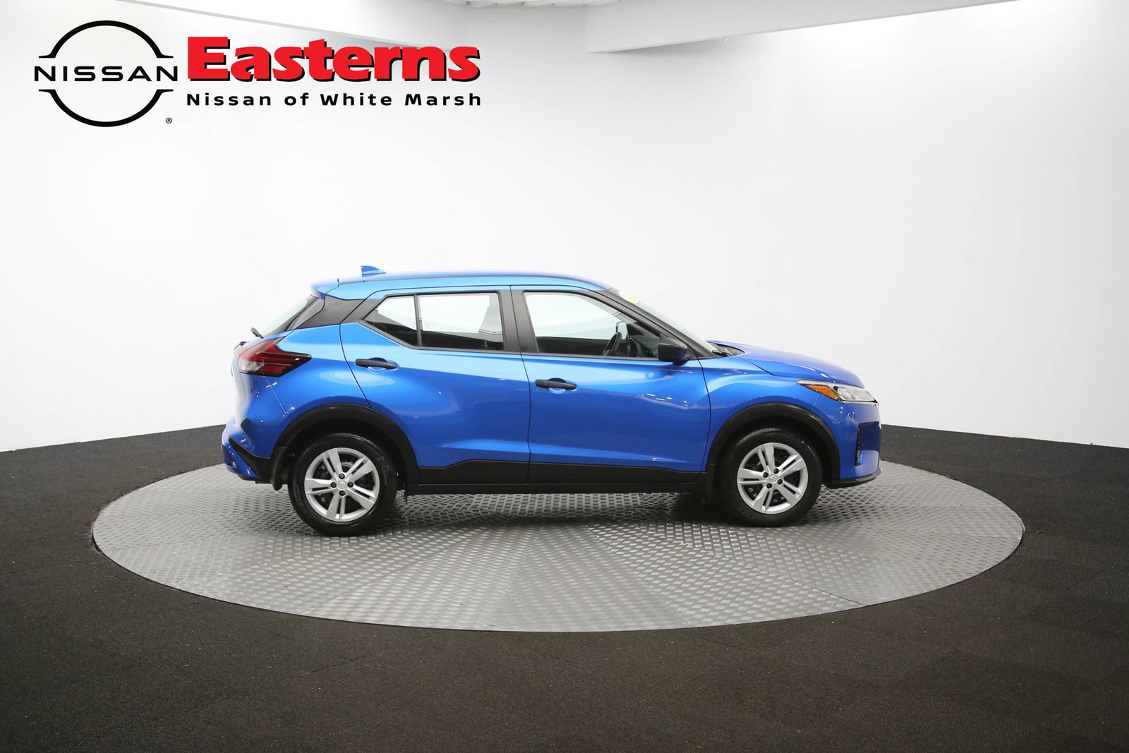 Used 2024 Nissan Kicks S image 77